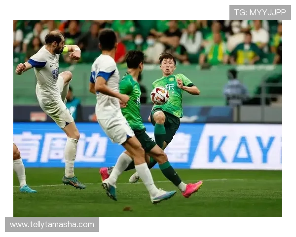 国安遭遇新帅危机,球迷质疑:打法混乱是争冠路上最大拦路虎?